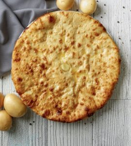 Осетинский пирог с картофелем и сыром